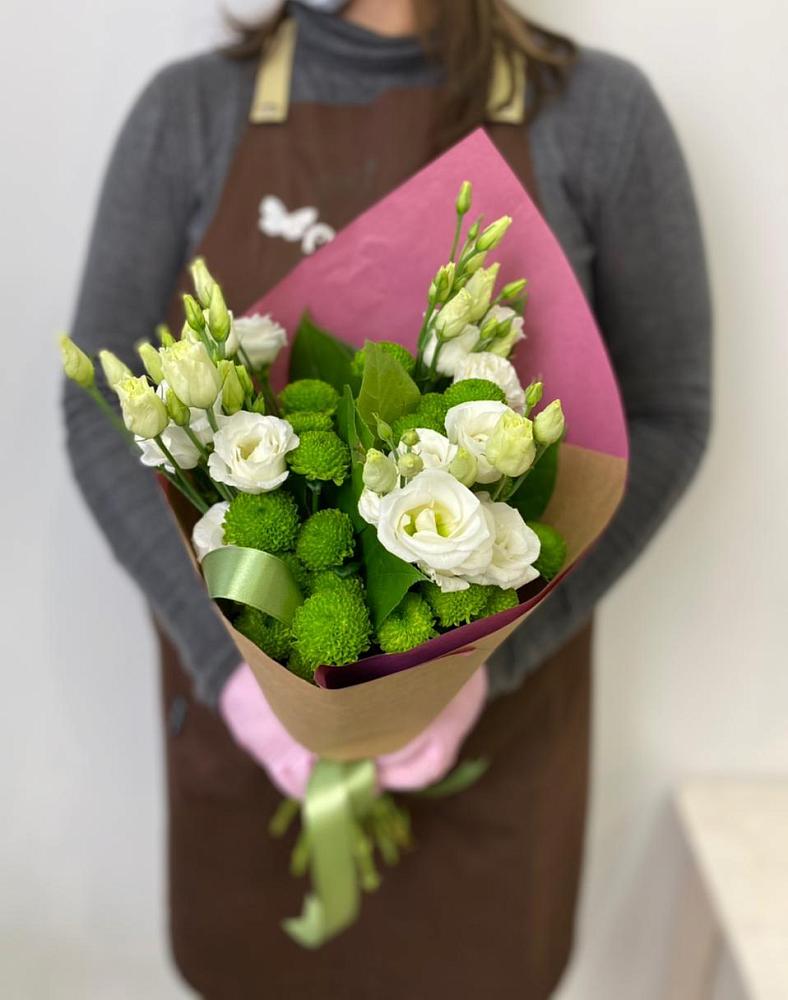 Букет цветов из: Хризантемы и Лизиантусы в Нижнем Новгороде