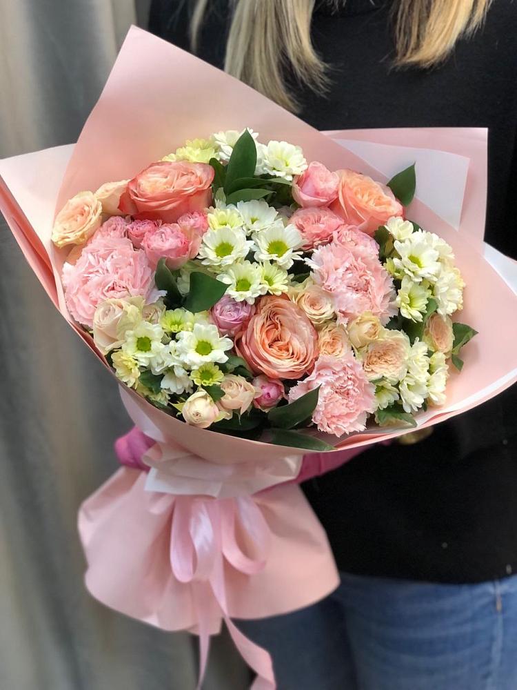 Букет цветов из: Гвоздики, Розы и Хризантемы в Нижнем Новгороде