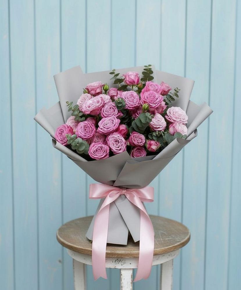 Композиция Яркий комплимент в Нижнем Новгороде Букет цветов из: Розы в Нижнем Новгороде