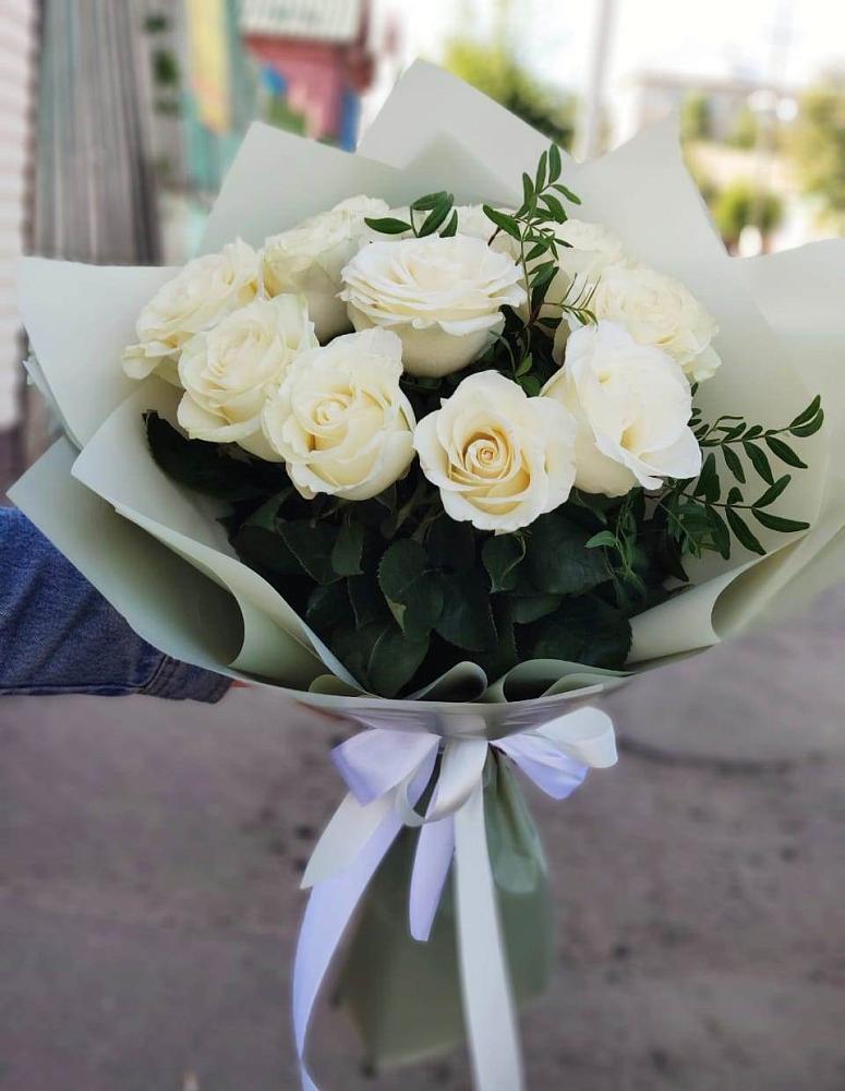 Букет Белые розы Проуд в Нижнем Новгороде