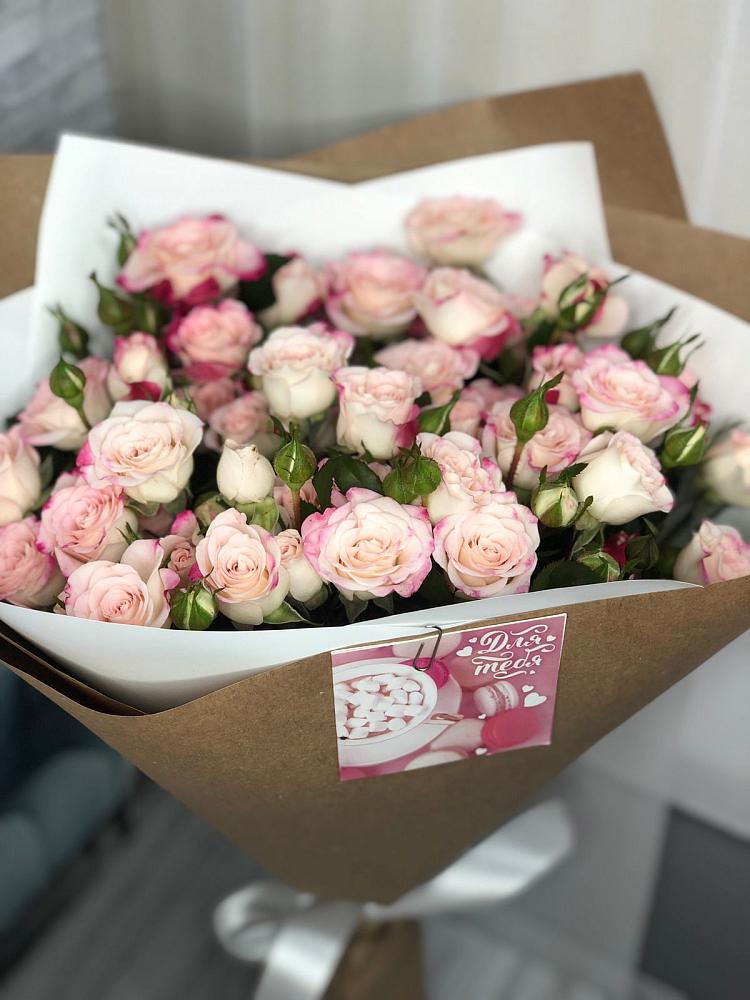 Букет теплый ветер в Нижнем Новгороде Букет цветов из: Розы в Нижнем Новгороде