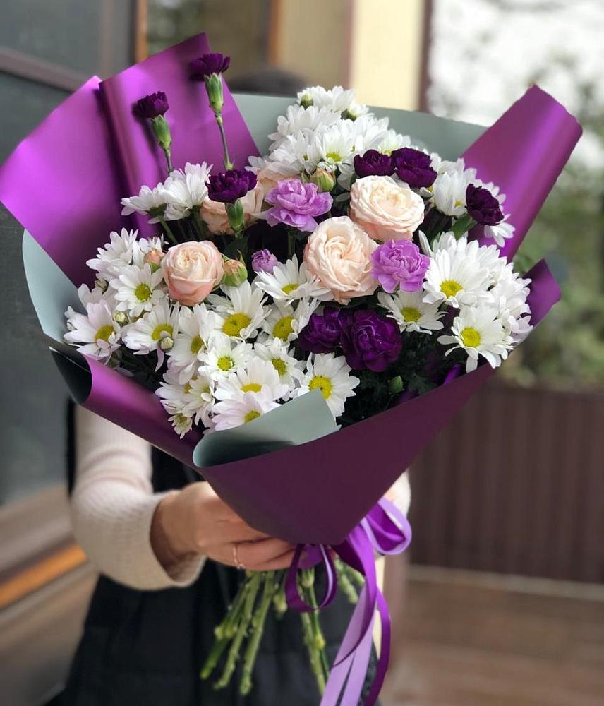 Букет цветов из: Хризантемы, Гвоздики и Розы в Нижнем Новгороде