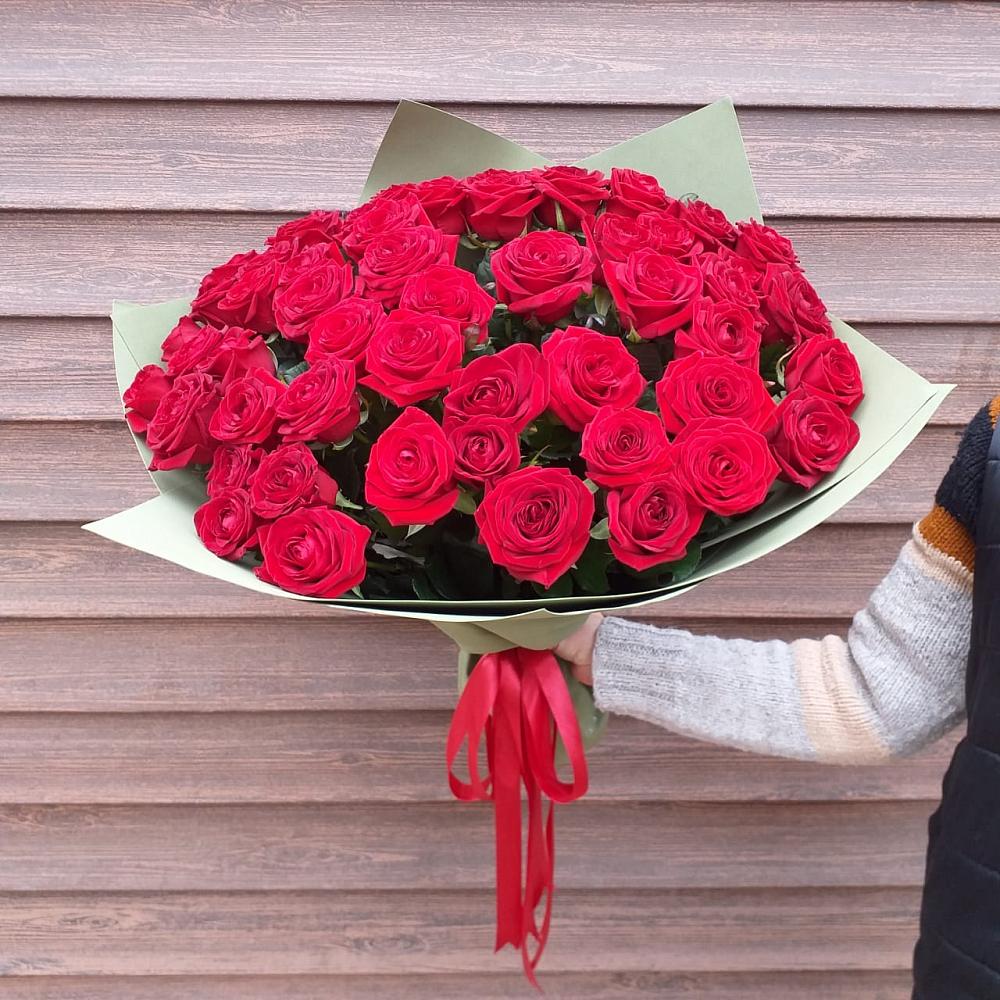 55 Красных роз в Нижнем Новгороде Букет 55 Красных роз Фридом в Нижнем Новгороде