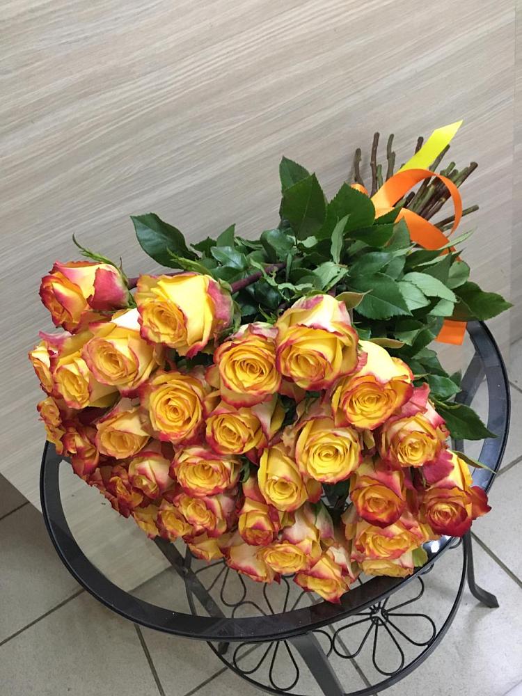 Желтые розы  в Нижнем Новгороде Букет Желтые розы в Нижнем Новгороде