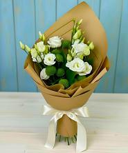 Букет цветов из:  Хризантемы и Лизиантусы в Нижнем Новгороде