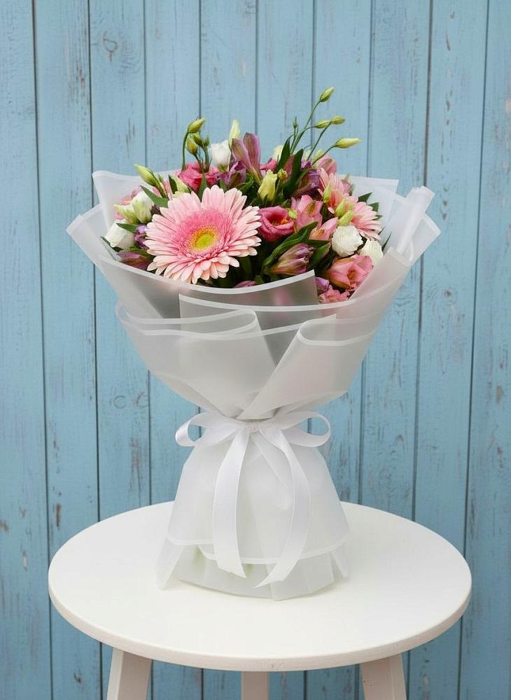 Букет цветов из: Герберы, Альстромерии и Лизиантусы в Нижнем Новгороде