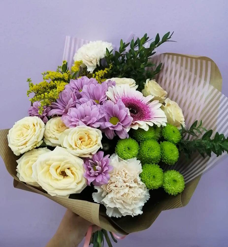 Букет цветов из: Хризантемы, Розы, Гвоздики и Герберы в Нижнем Новгороде