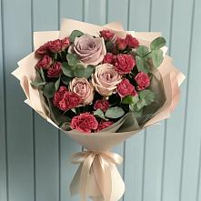 Букет цветов из:  Гвоздики и Розы в Нижнем Новгороде